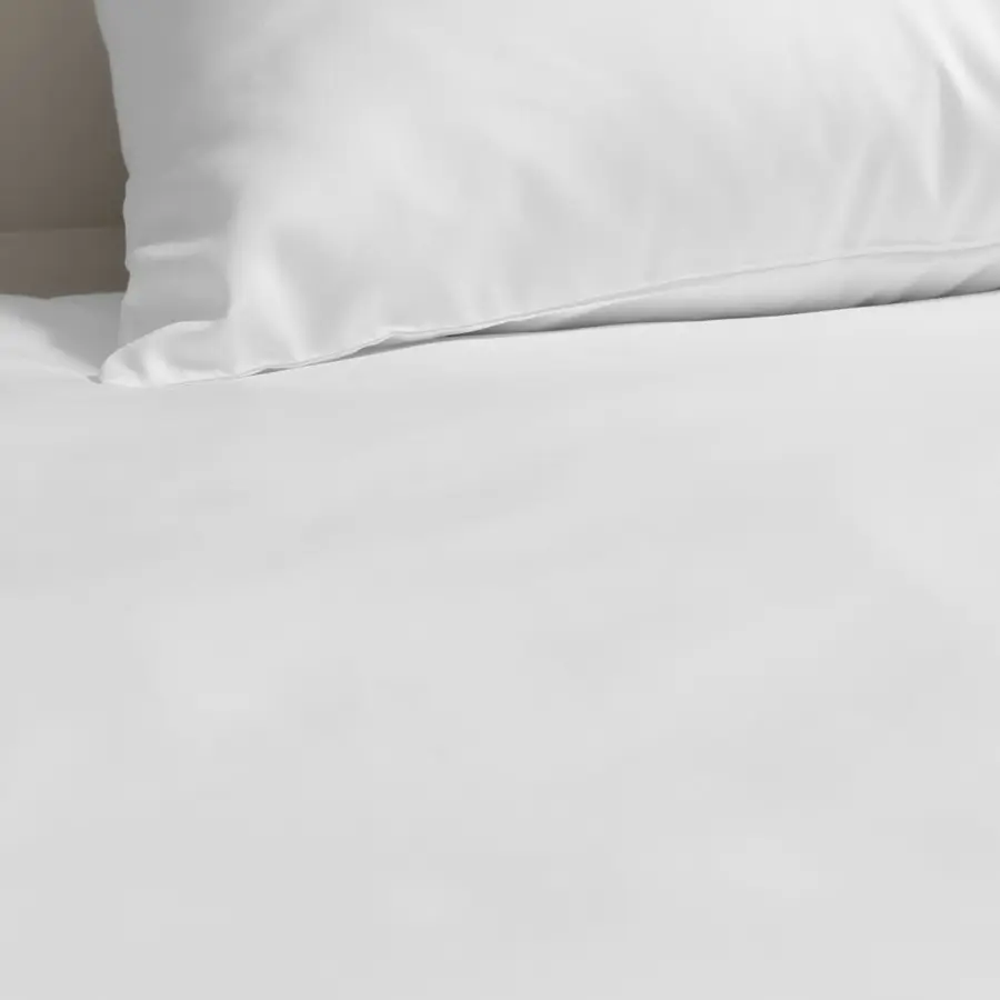 Poszwy hotelowe 140x200 Endura- gładkie 50% bawełna, 50% poliester